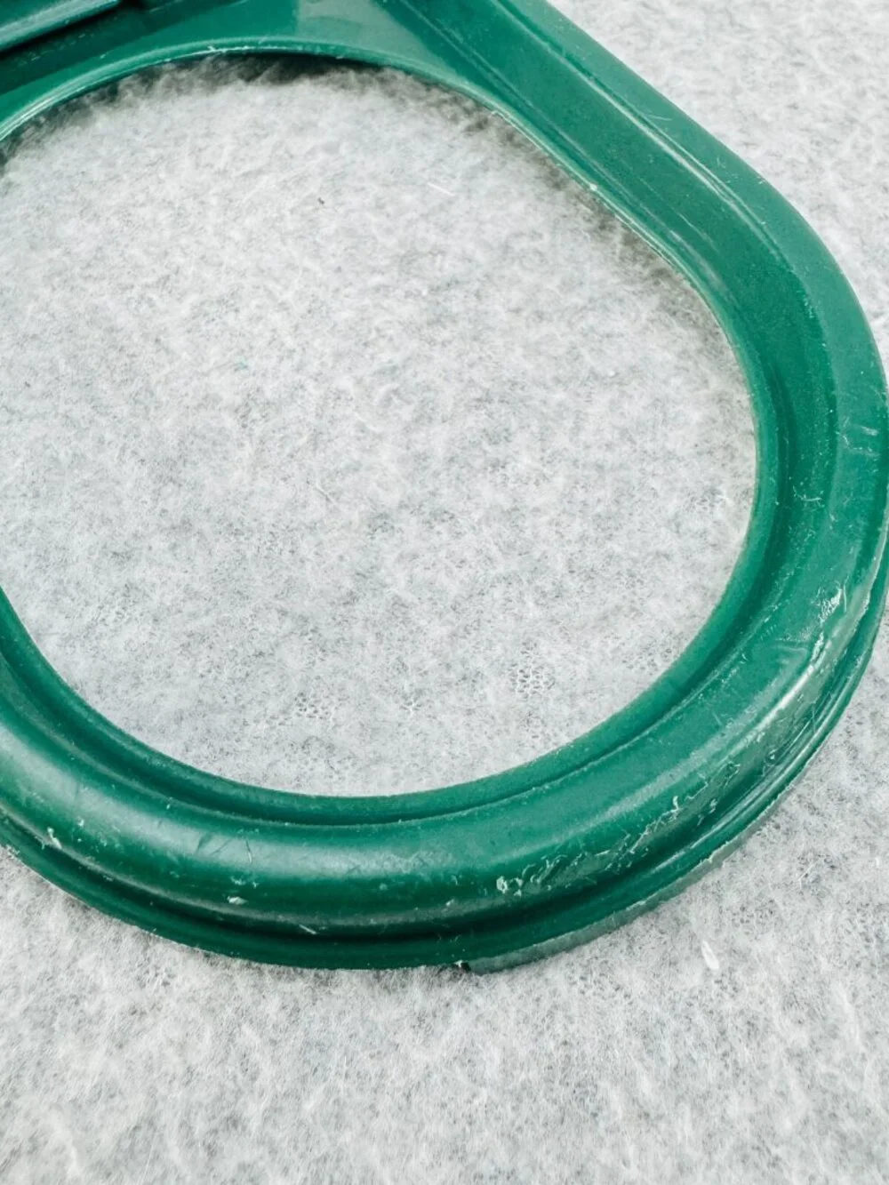 Tupperware Modular Mates Oval #3 with Flip Top Lid Green Vintage 2401A